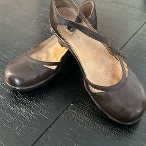 Brown Aravon shoes